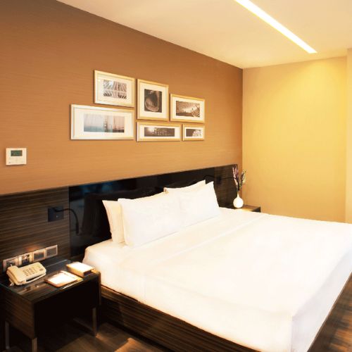 Queen Ann Sai Gon Hotel