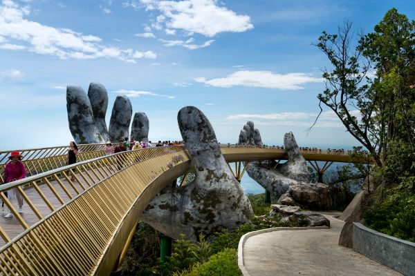 Dia 17: Hoi An - Colina de Ba Na - Ponte de Ouro - Hoi An