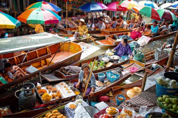 Dia 07: Bangkok - Mercado flutuante - Bangkok - Saída 