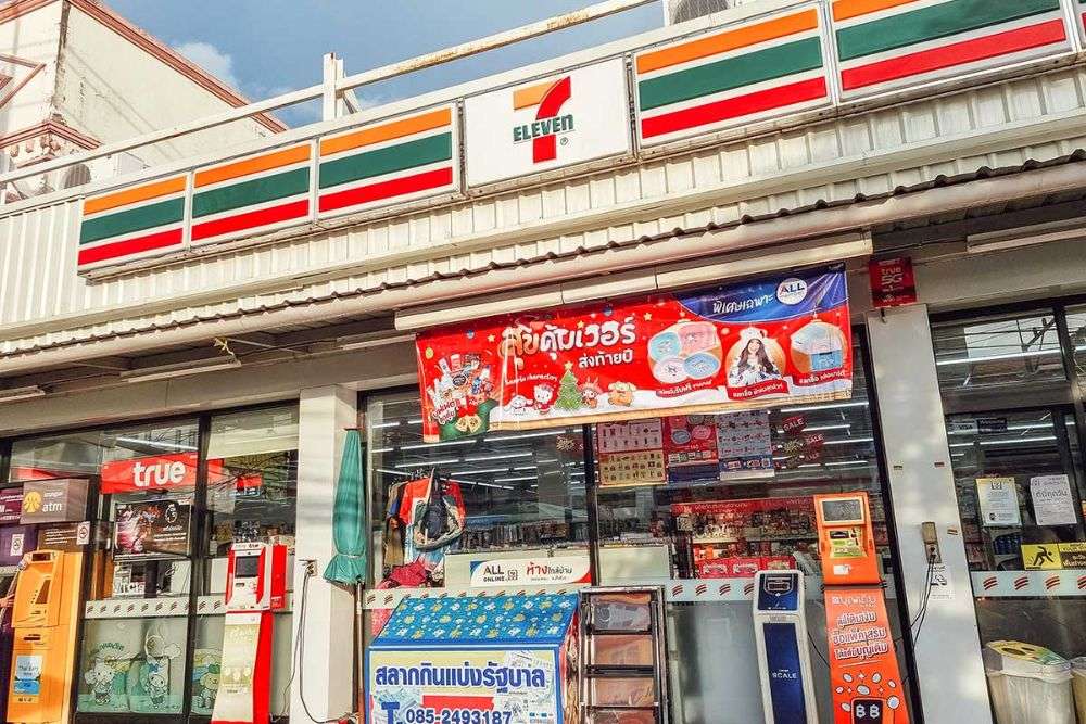 Uma loja Seven-Eleven em Bangkok