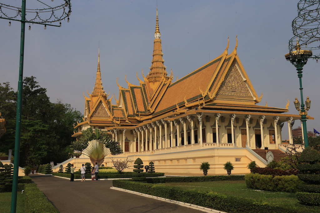 palacio real, phnom penh, camboja